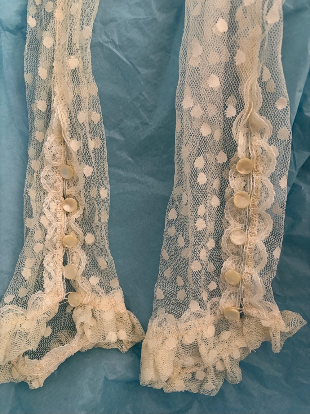 Lorrie Kabala vintage wedding dress! Collectable edition. - Picture 6 of 10